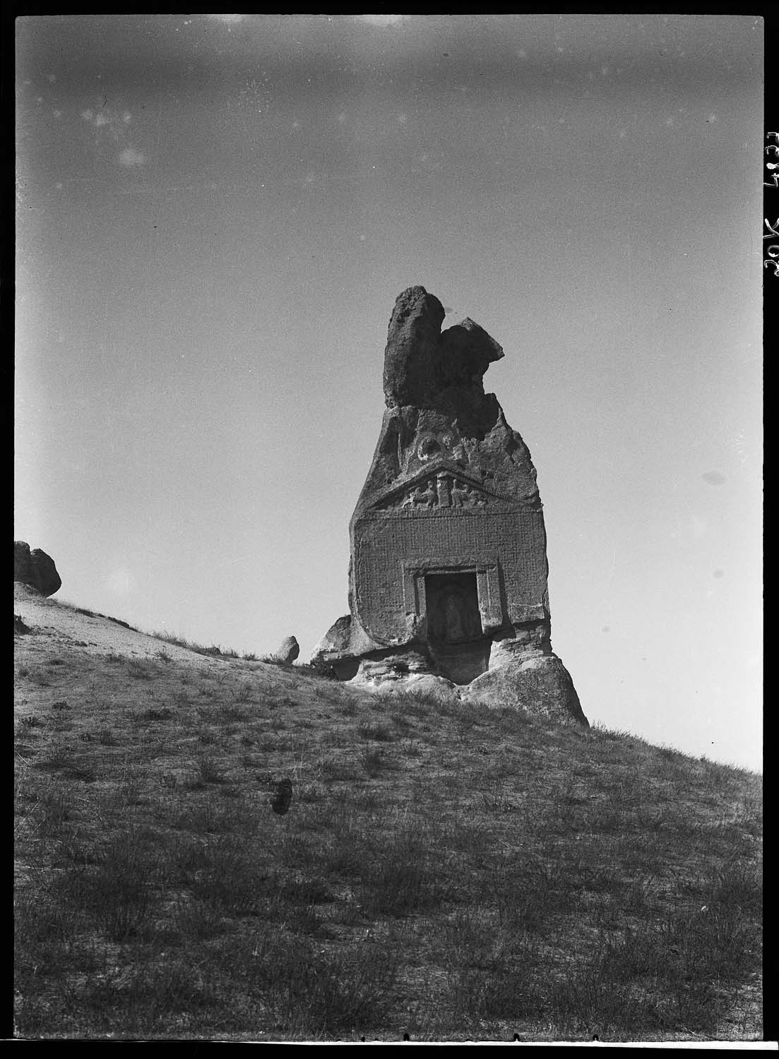Vue du monument de face